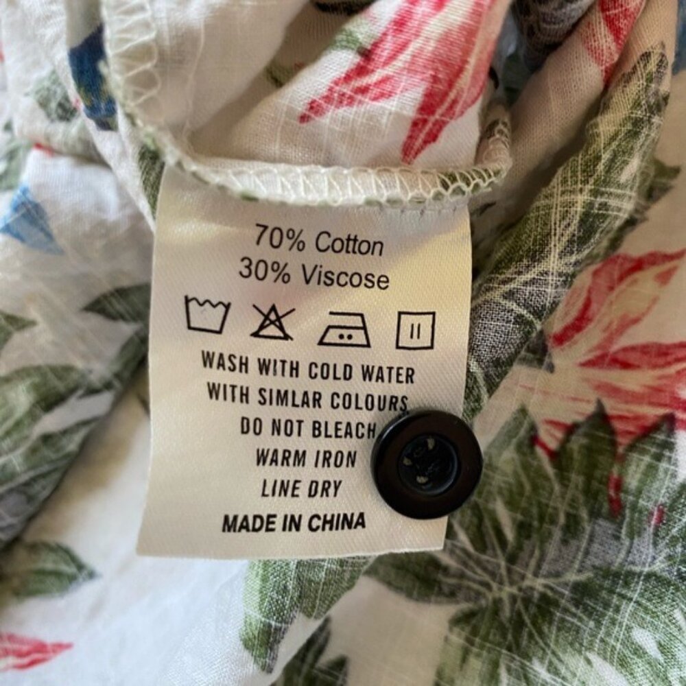 Vatpave Men's Hawaiian Floral Button-Down Shirt XL White Cotton Blend Short Slee - Picture 7 of 7